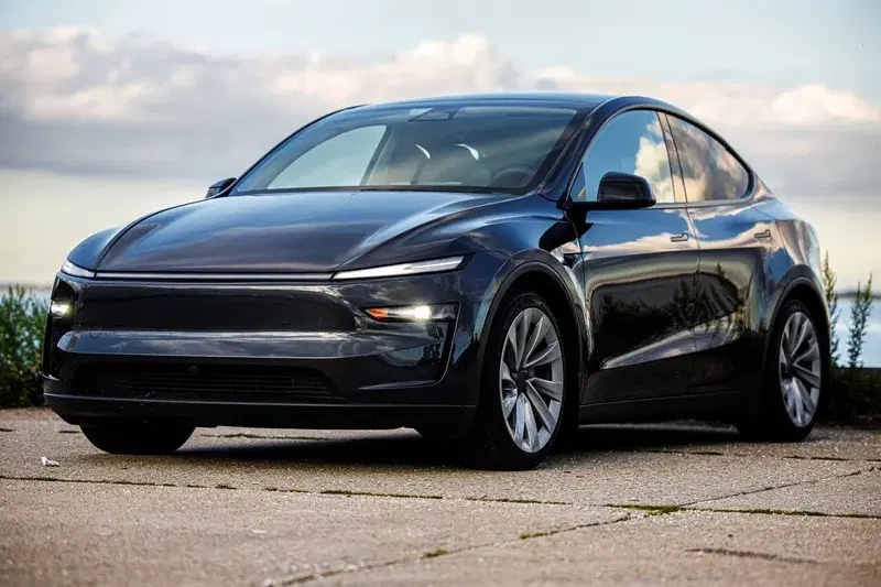Car Image 4