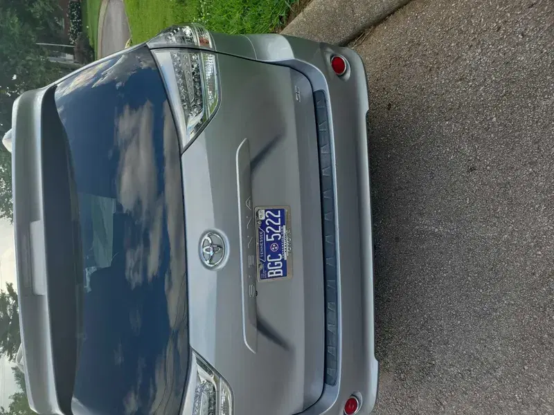 Car Image 4