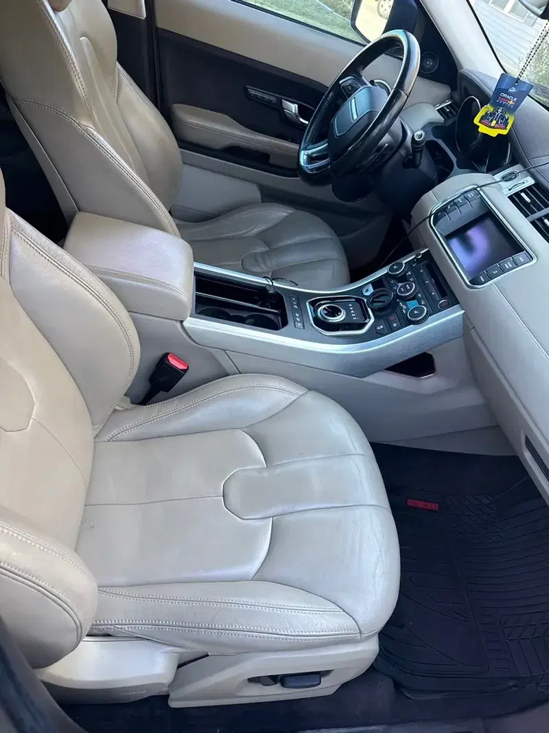 Car Image 3
