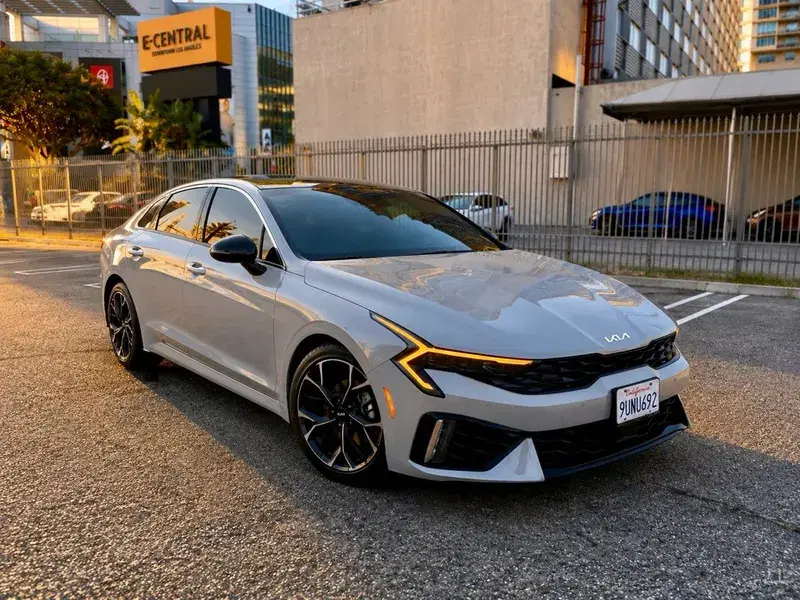 Car Image 4