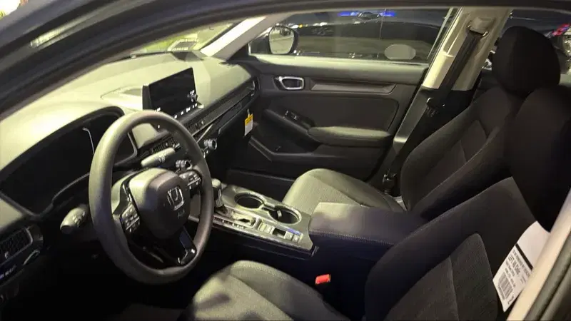 Car Image 4