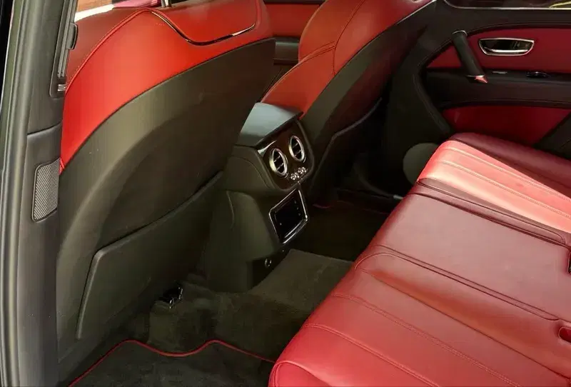 Car Image 4