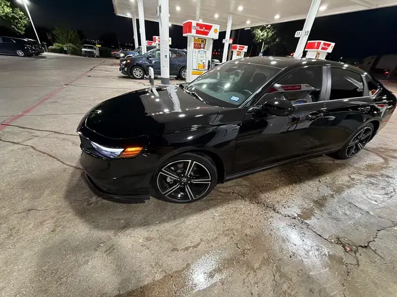 Car Image 4