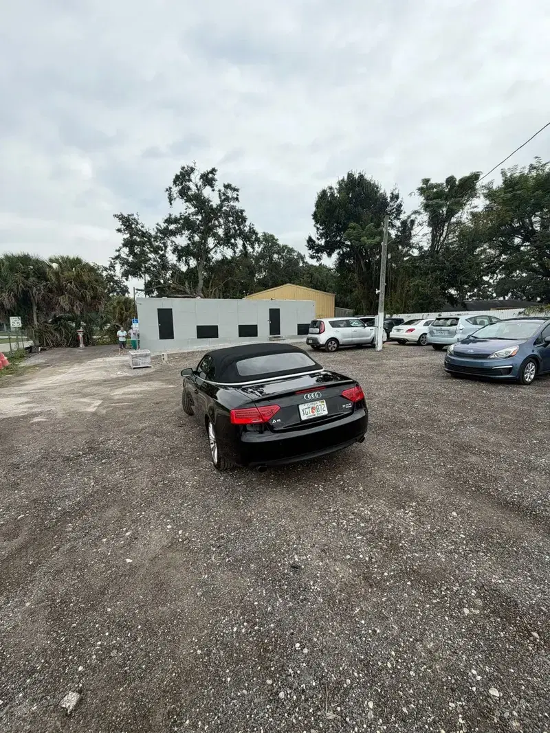 Car Image 4